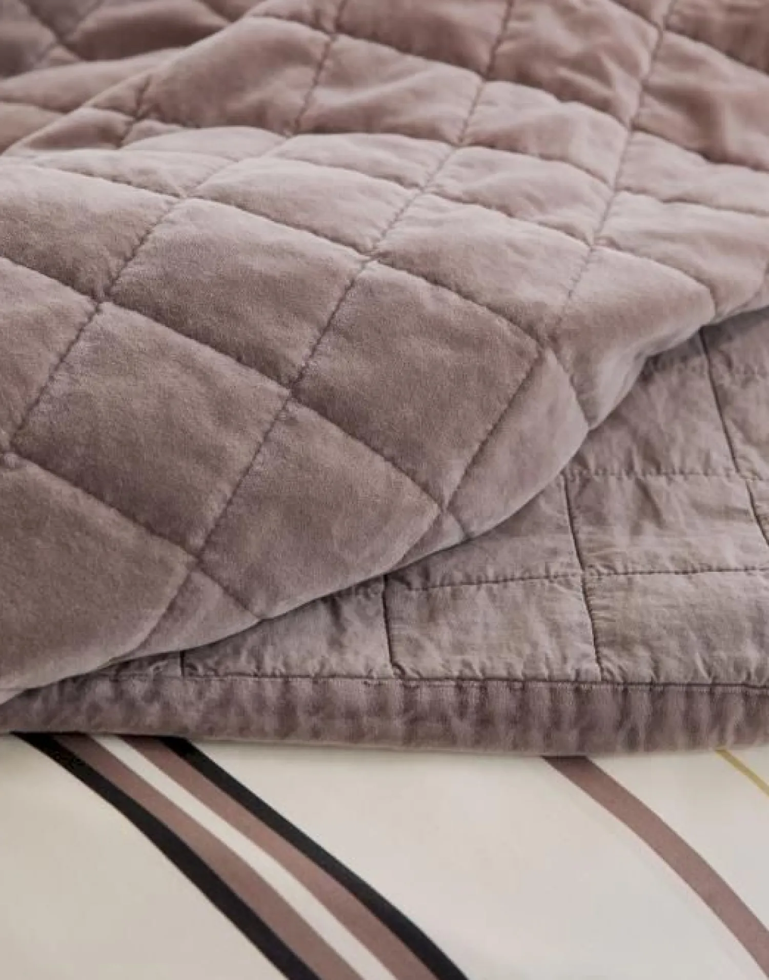 Sierkussens & Plaids-Essenza Julia Plaid Mauve