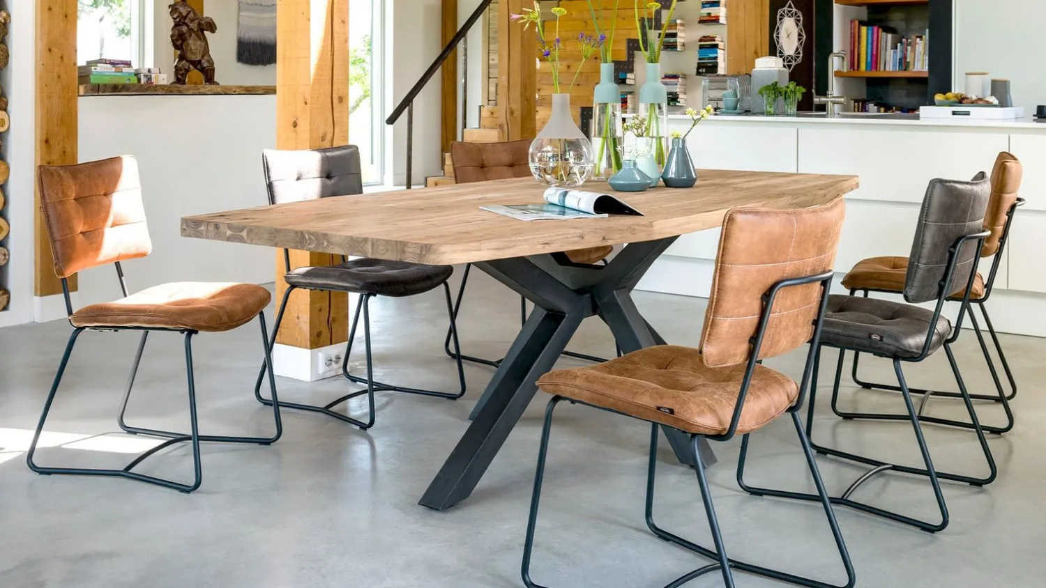 Eetkamerstoelen Met Armleuning-Henders en Hazel Julien Armstoel Cognac