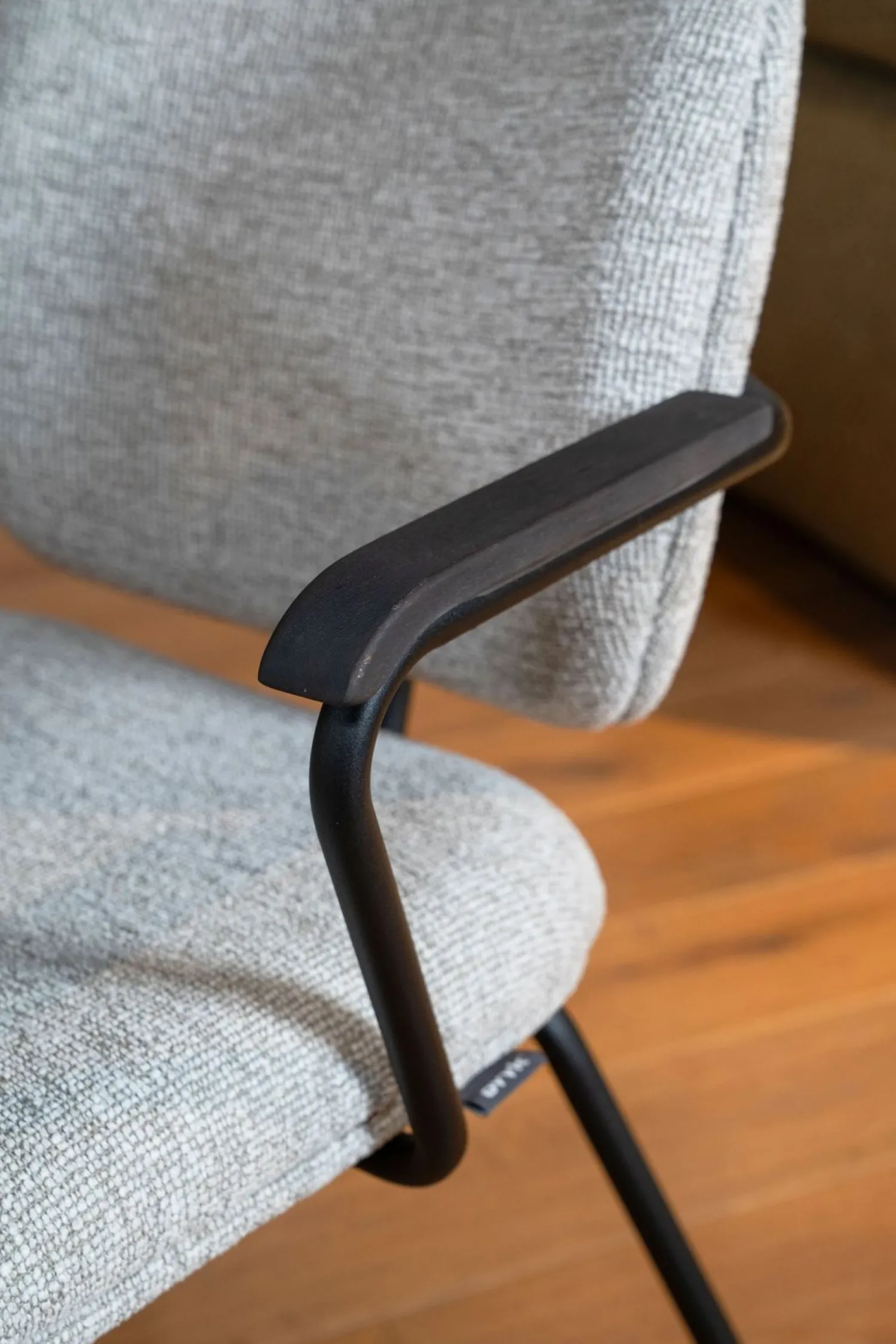 Eetkamerstoelen Met Armleuning-Eijerkamp Collectie Kobe Armstoel Naturel