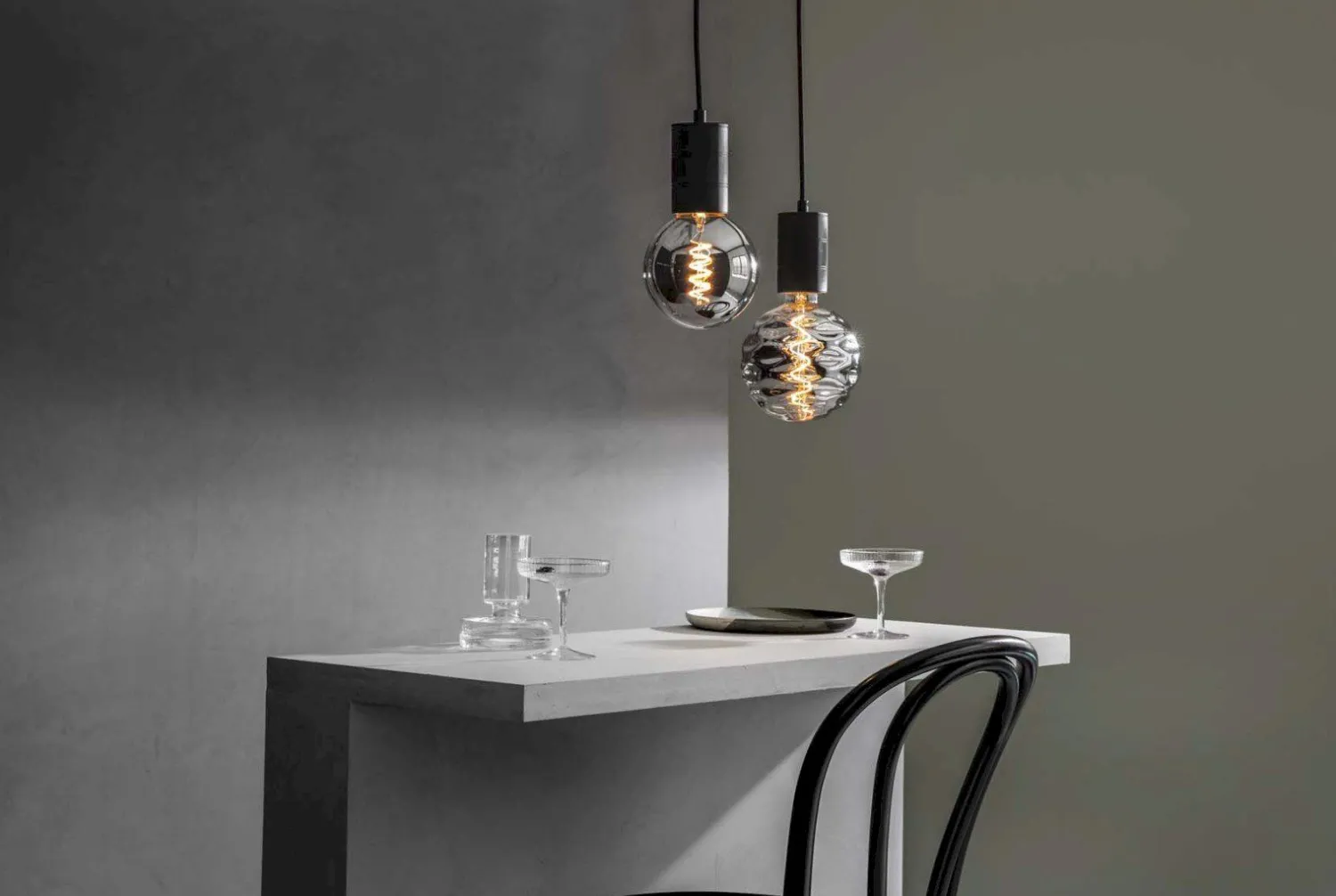 Lichtbronnen|Lichtbronnen-Calex LED Filament Globe Lichtbron Titanium