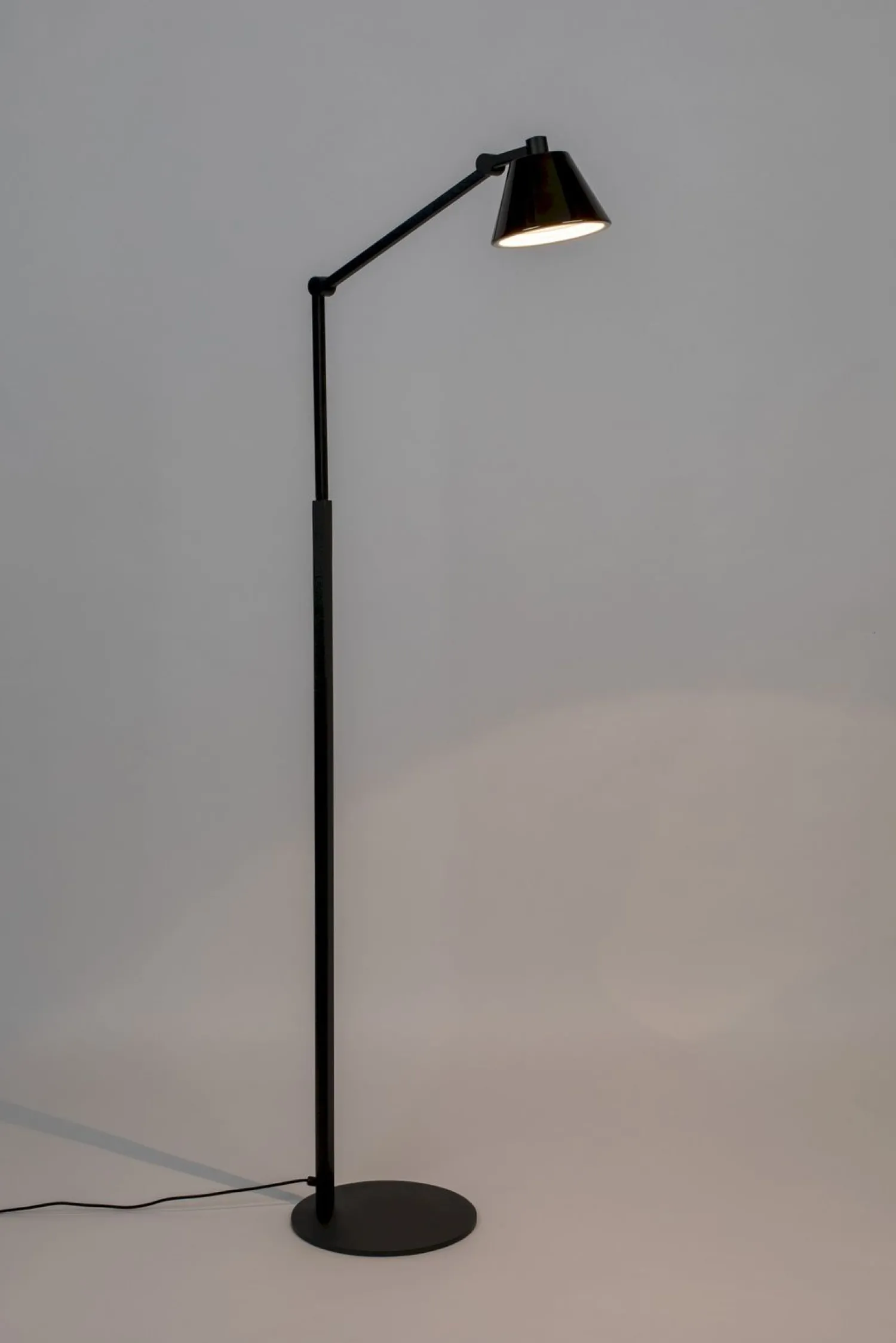 Moderne Vloerlampen|Vloerlampen-Zuiver Lub Vloerlamp Black