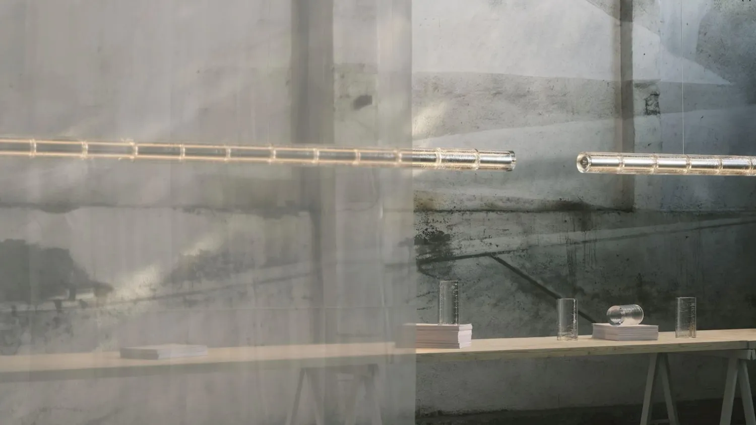 Design Hanglampen|Design Hanglampen-Flos Luce Orizzontale Hanglamp Aluminium