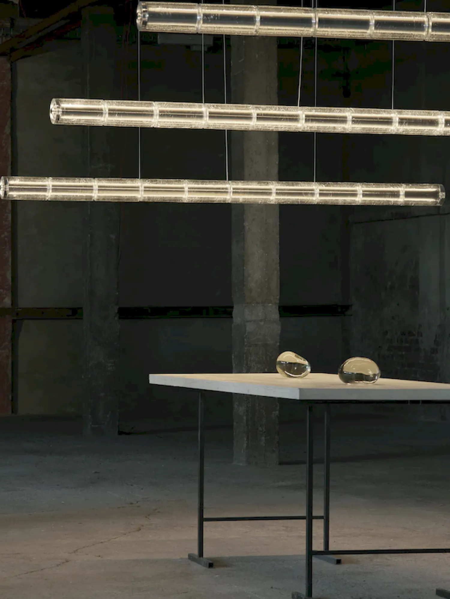 Design Hanglampen|Design Hanglampen-Flos Luce Orizzontale Hanglamp Aluminium