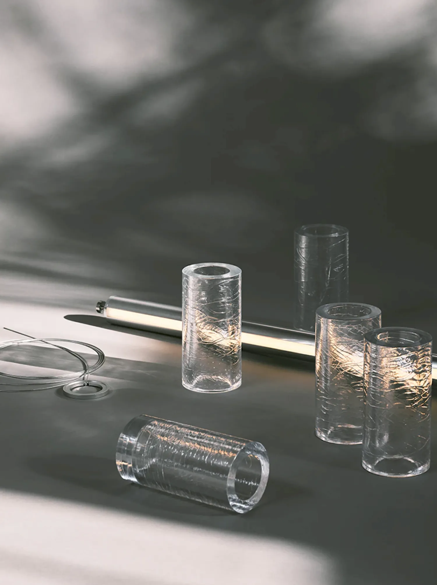 Design Hanglampen|Design Hanglampen-Flos Luce Orizzontale Hanglamp Aluminium