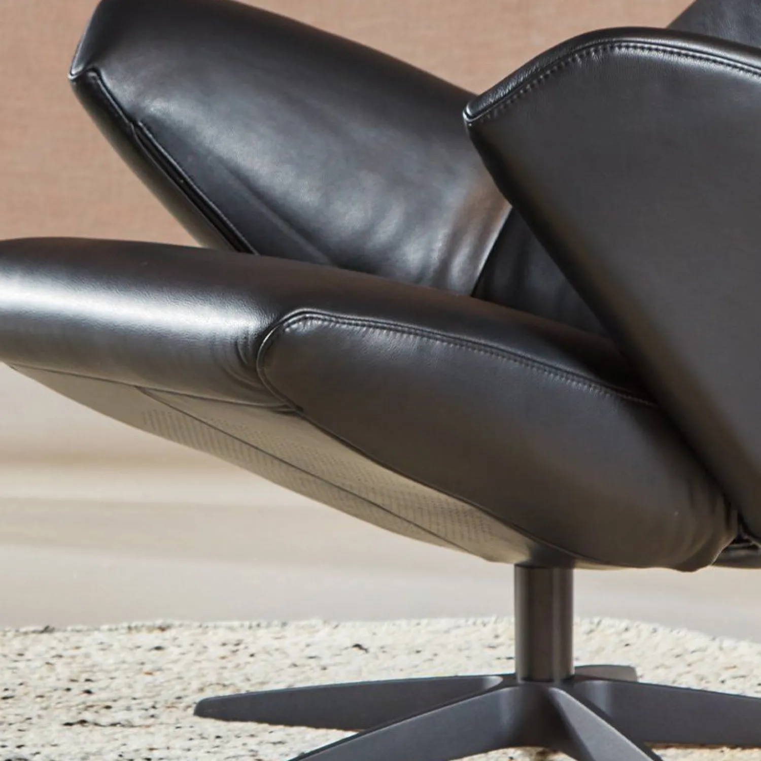 Leren Fauteuils|Relaxfauteuils-Gealux Lucid Relaxfauteuil + Hocker Zwart