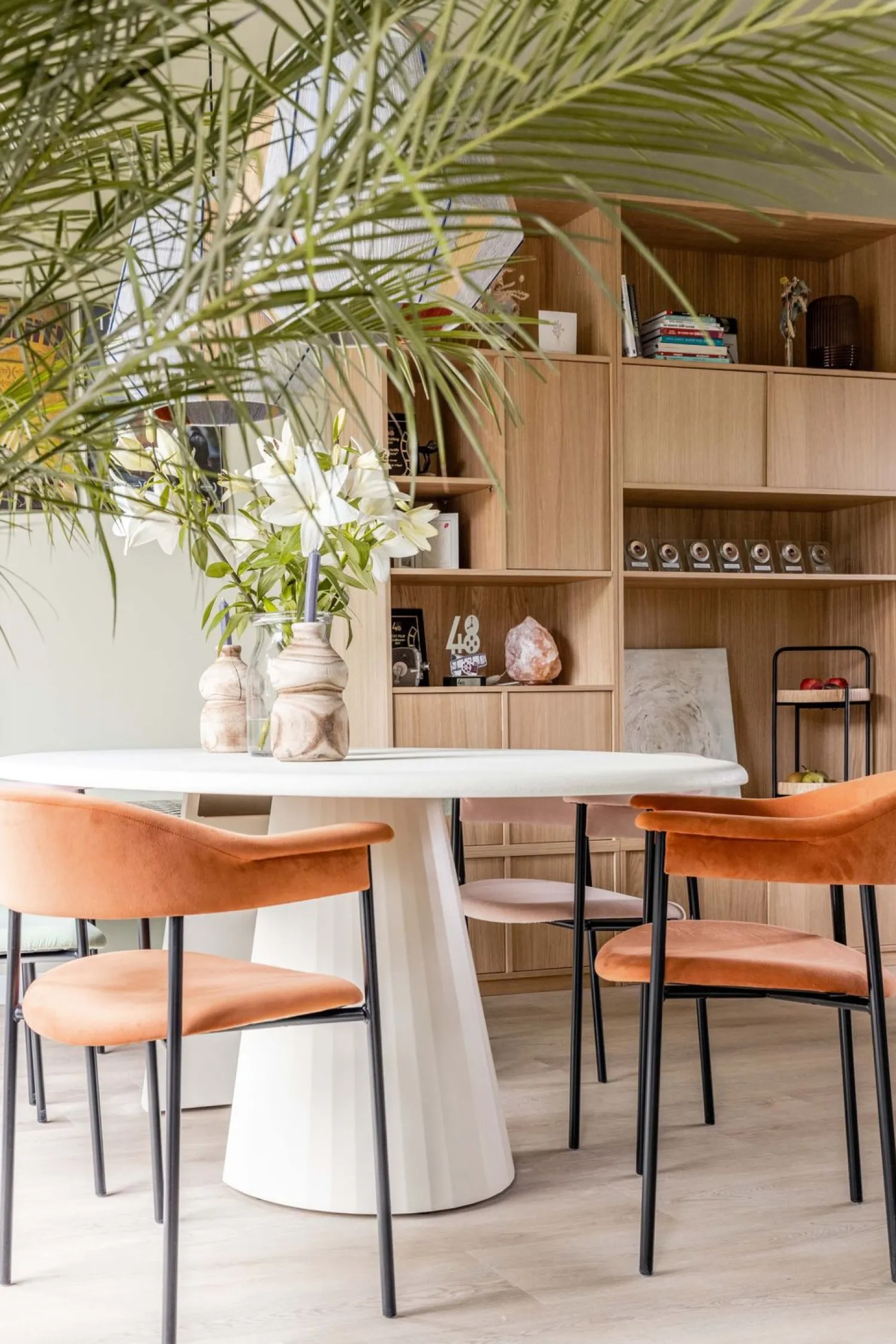 Houten Eettafels|Ovale Eettafels-XOOON Lund Cone Nebbia Eettafel Stone Skin