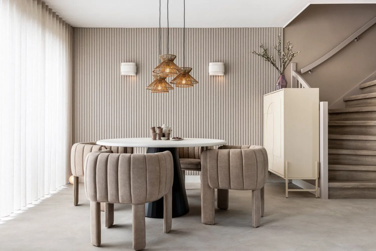 Houten Eettafels|Ronde Eettafels-XOOON Lund Cone Rond Eettafel Stone Skin