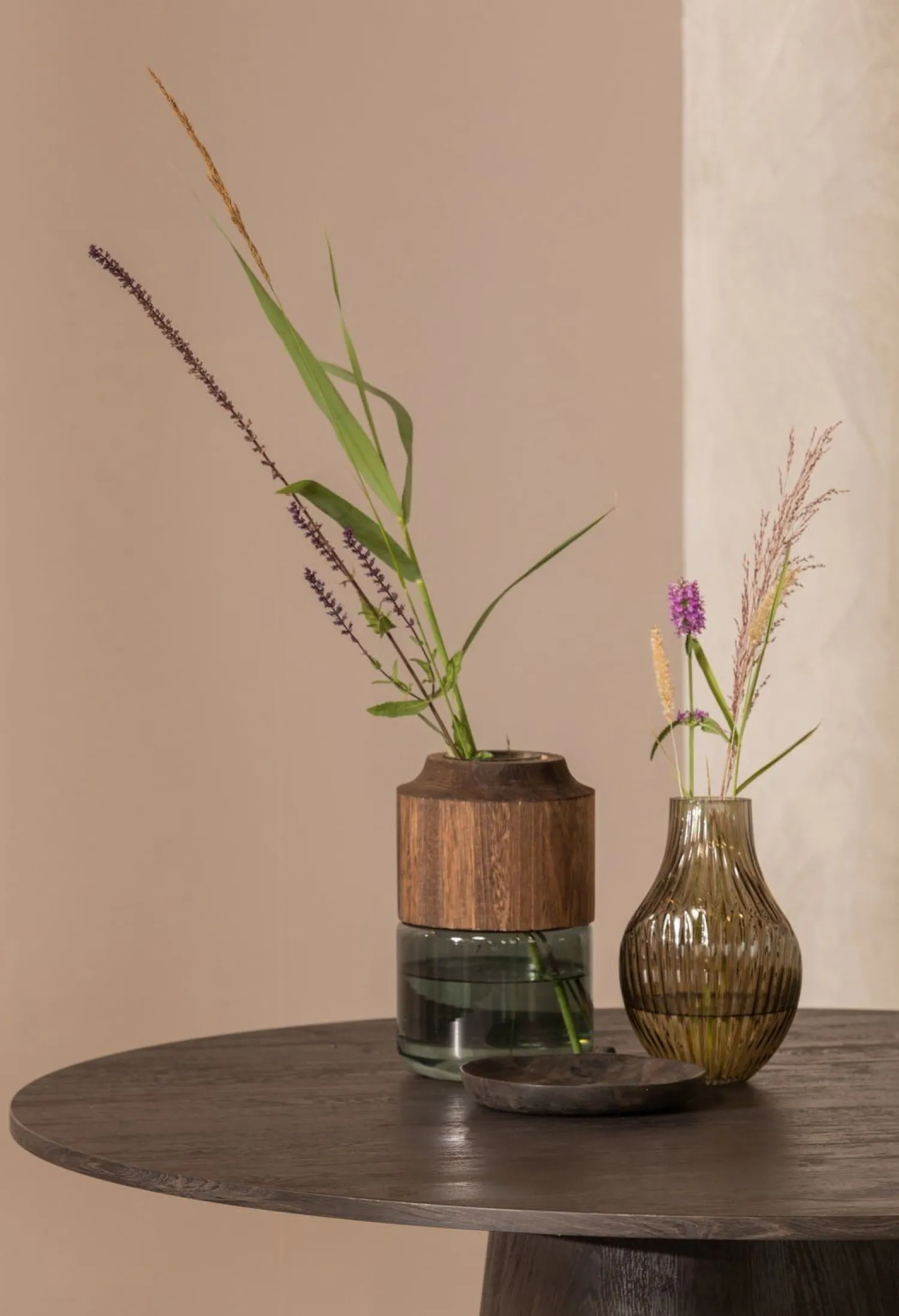 Ronde Eettafels-WOOOD Maan Eettafel Dark Brown