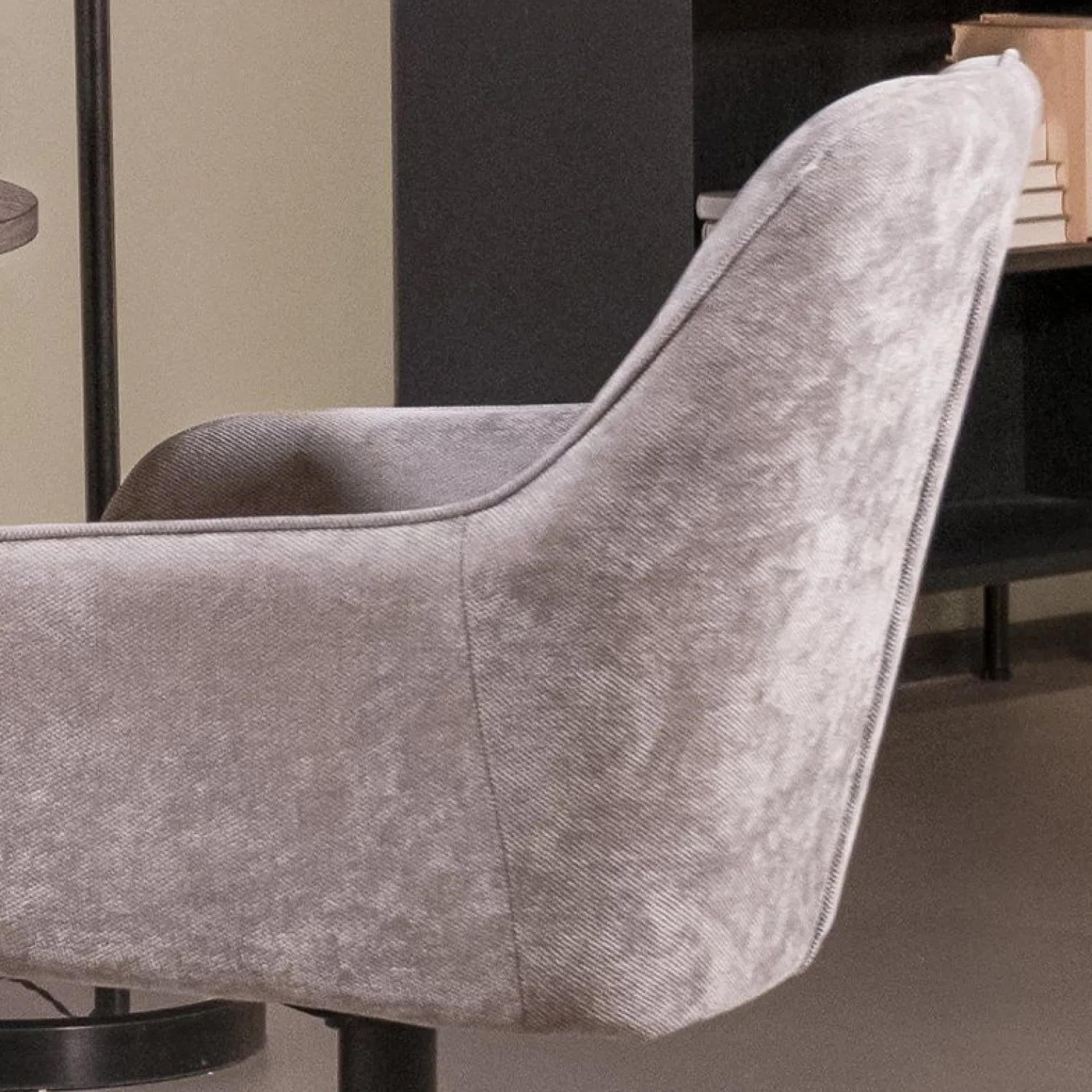 Kuipstoelen|Draaibare Eetkamerstoelen-Eijerkamp Collectie Maddox Eetkamerstoel Light Grey