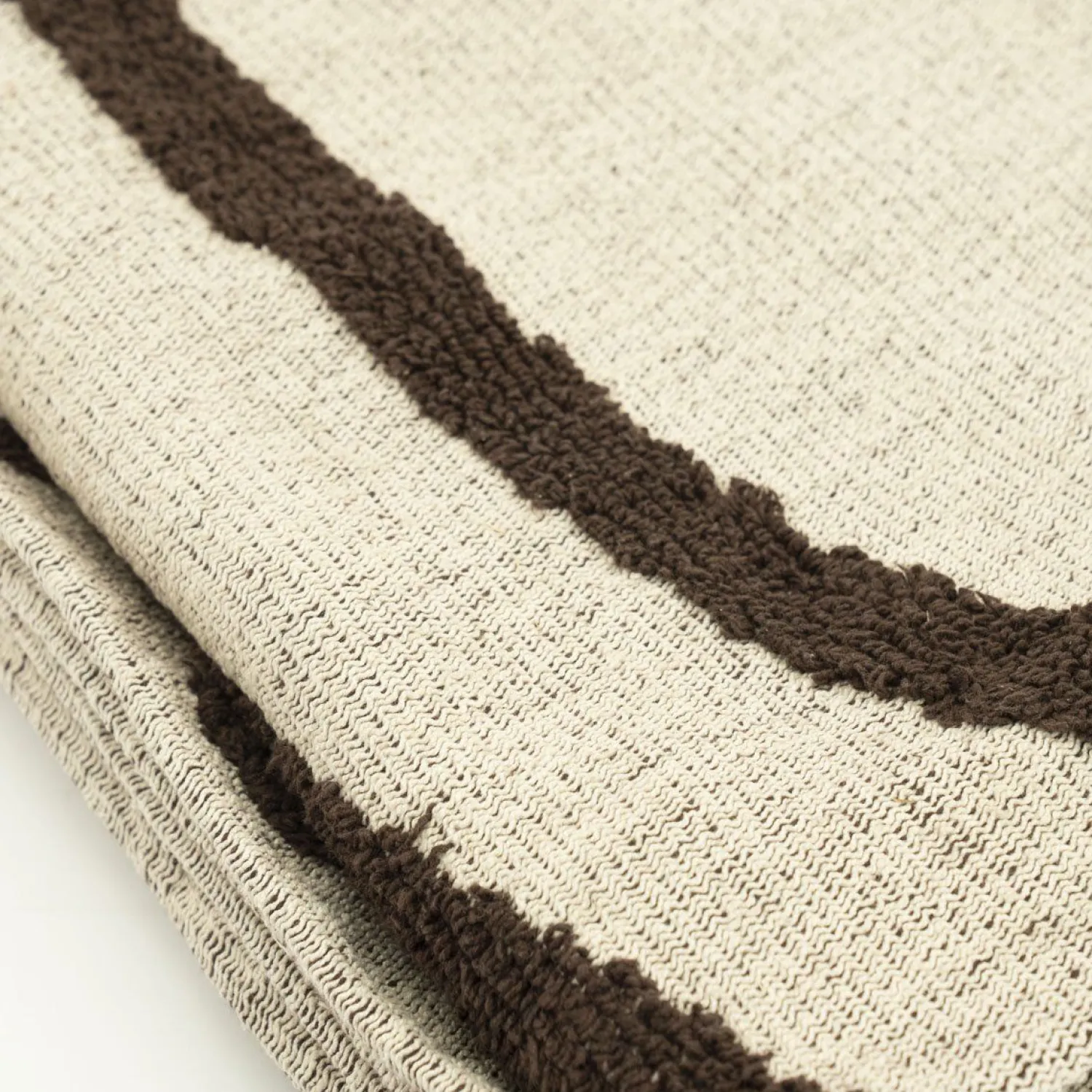 Sierkussens & Plaids-By Boo Majani Plaid Dark Brown