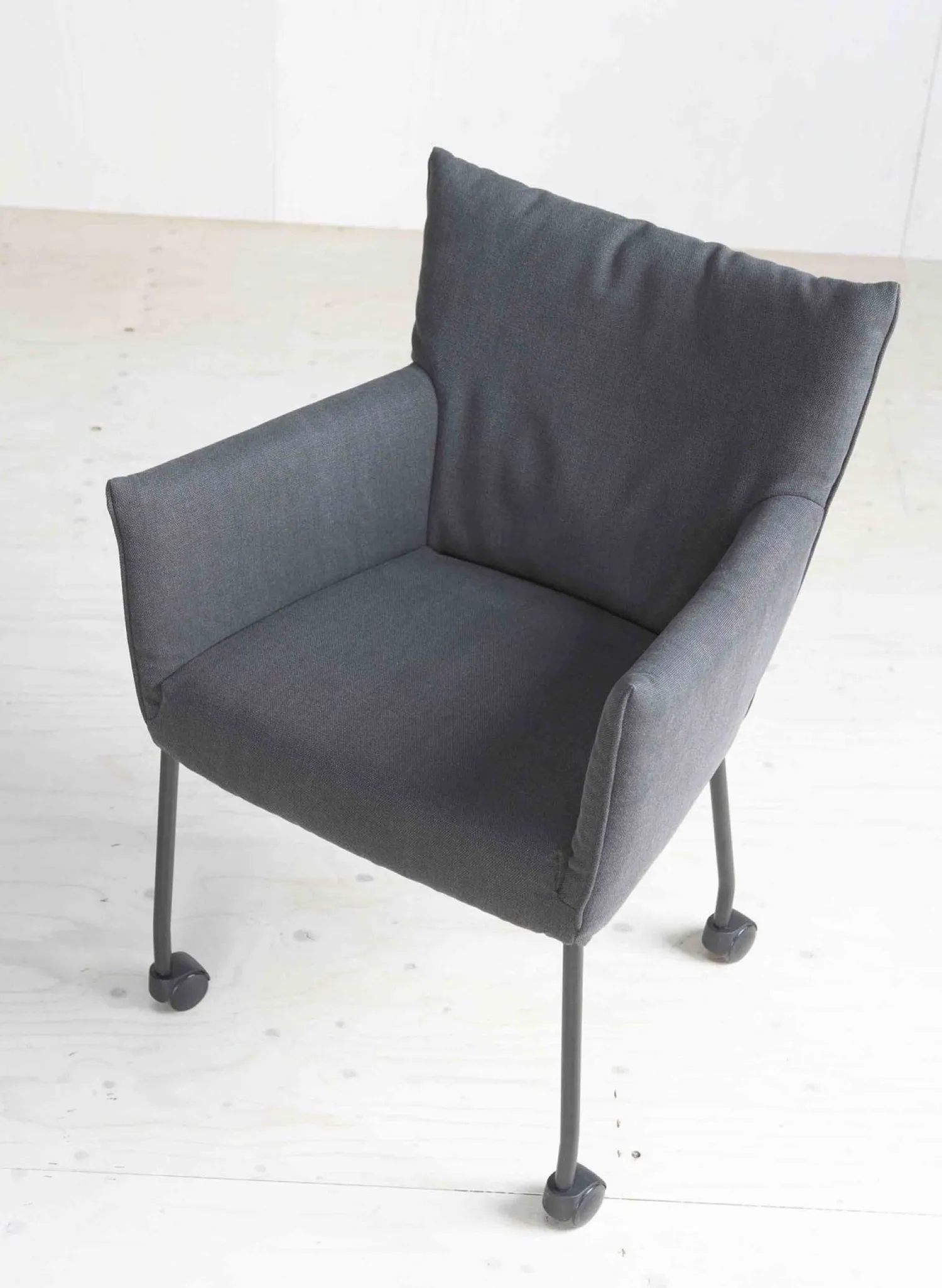 Design Stoelen|Eetkamerstoelen Met Armleuning-LABEL Vandenberg Mali Armstoel Groen