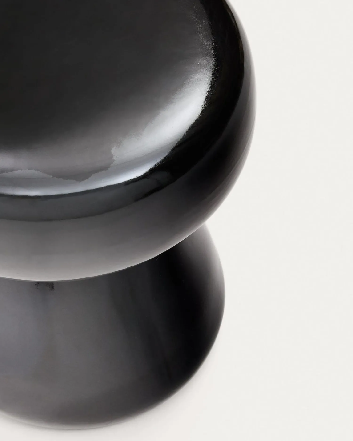 Tuintafels|Industriële Bijzettafels-Kave Home Manya Bijzettafel Zwart