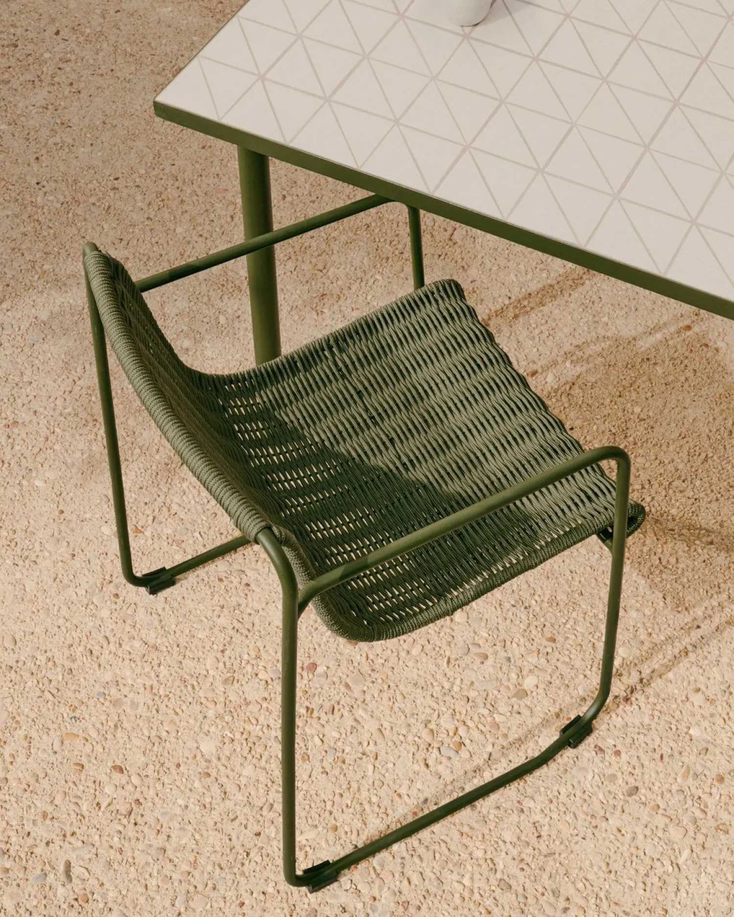 Tuinstoelen|Eetkamerstoelen Met Armleuning-Kave Home Maurina Tuinstoel Donkergroen