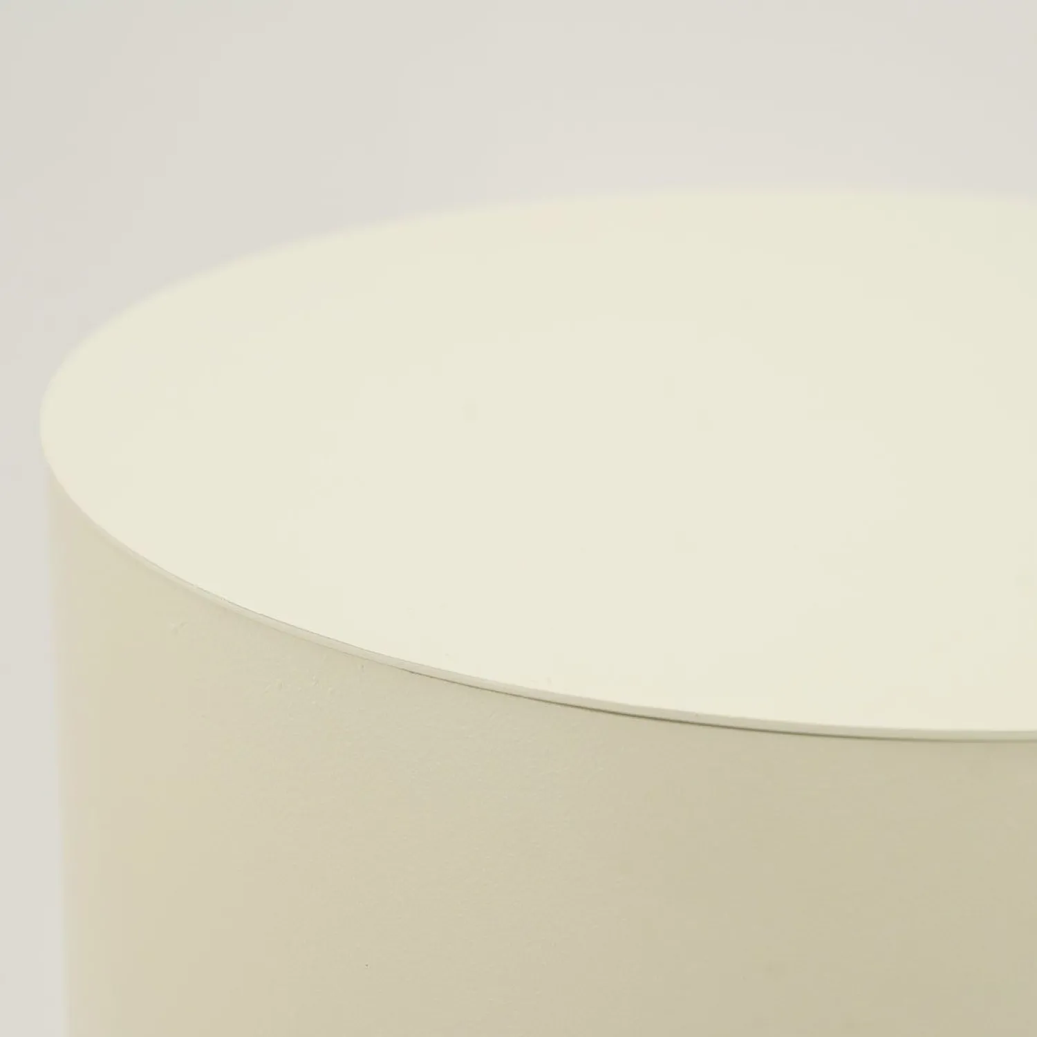 Ronde Bijzettafels-By Boo Mesita Bijzettafel Beige