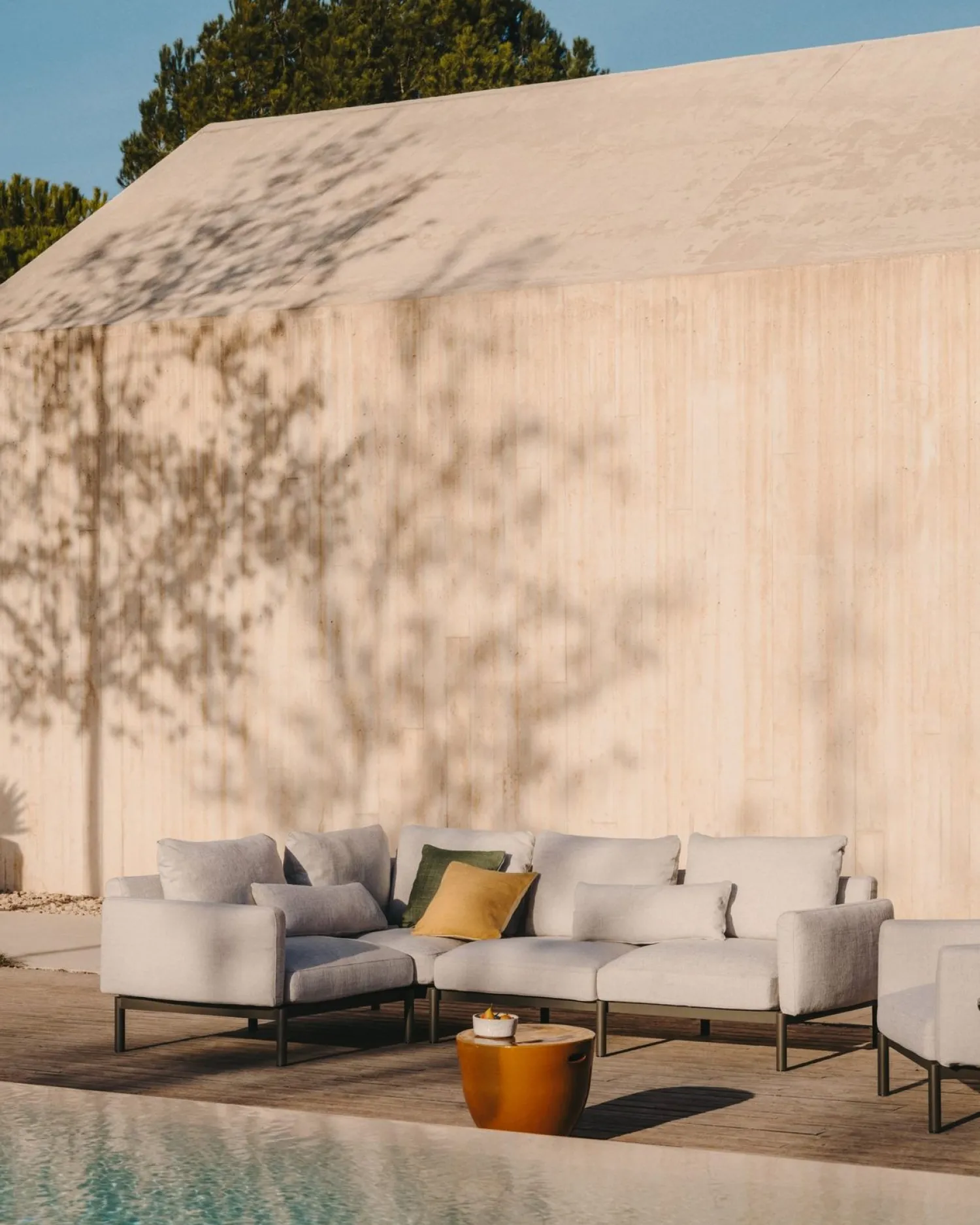Tuintafels-Kave Home Mesquida Bijzettafel Mosterd