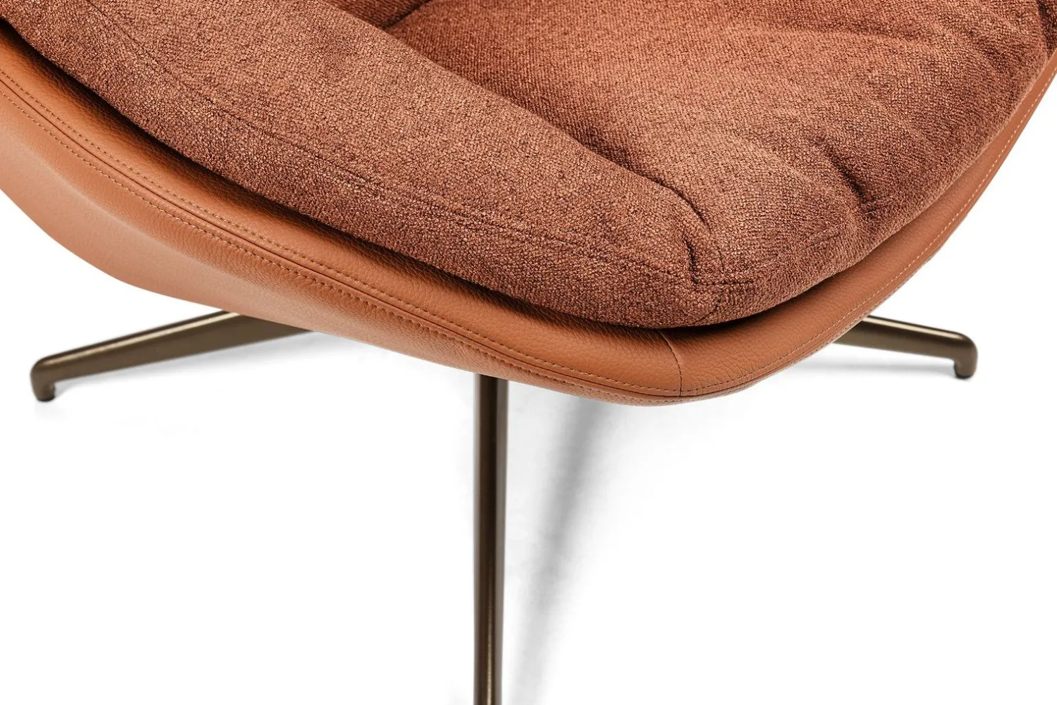 Draaifauteuils-Eijerkamp Collectie Mila Fauteuil Creme