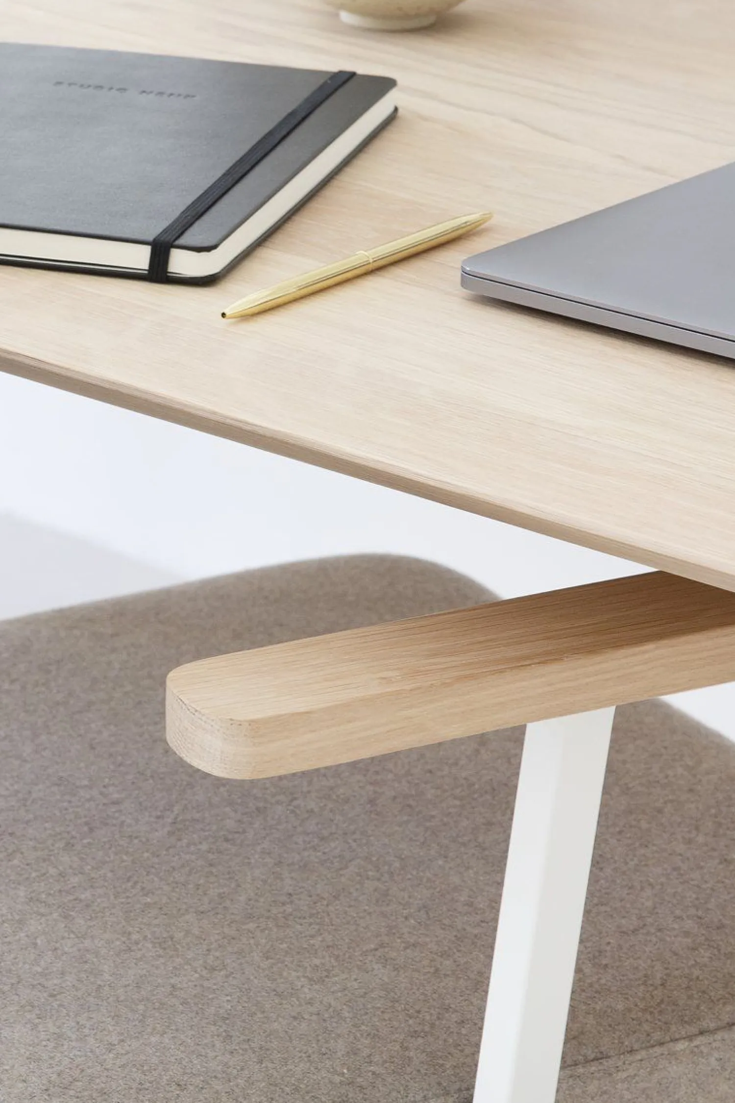 Houten Eettafels|Rechthoekige Eettafels-Studio HENK New Classic White Eettafel Naturel, wit