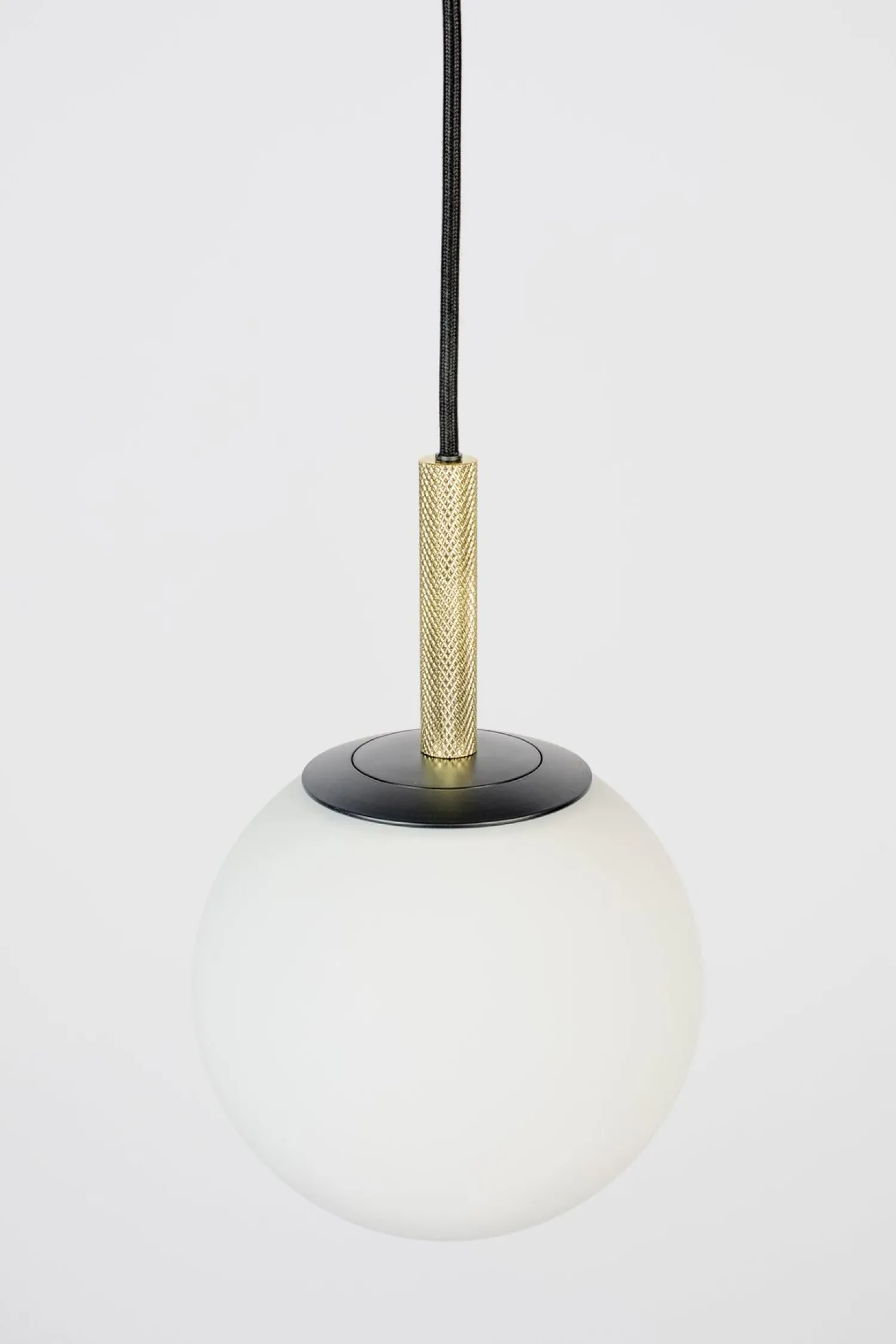 Moderne Hanglampen|Moderne Hanglampen-Zuiver Orion Hanglamp Opal, Brass, Black