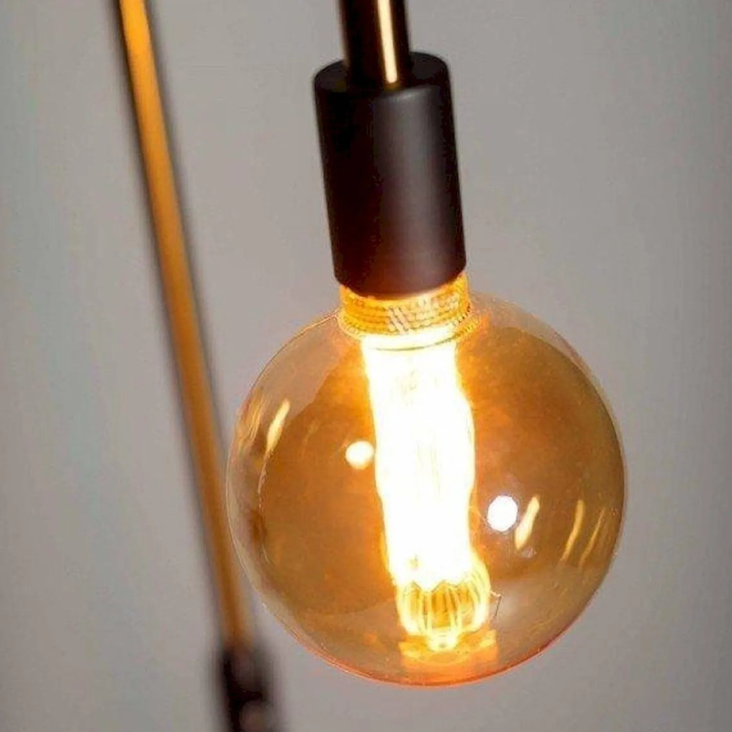 Industriële Vloerlampen|Vloerlampen-Eijerkamp Collectie Pike Vloerlamp Zwart, Messing