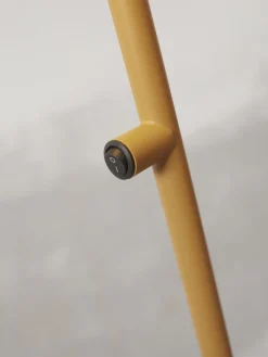 Vloerlampen|Vloerlampen-It's about RoMi Porto Vloerlamp Mustard