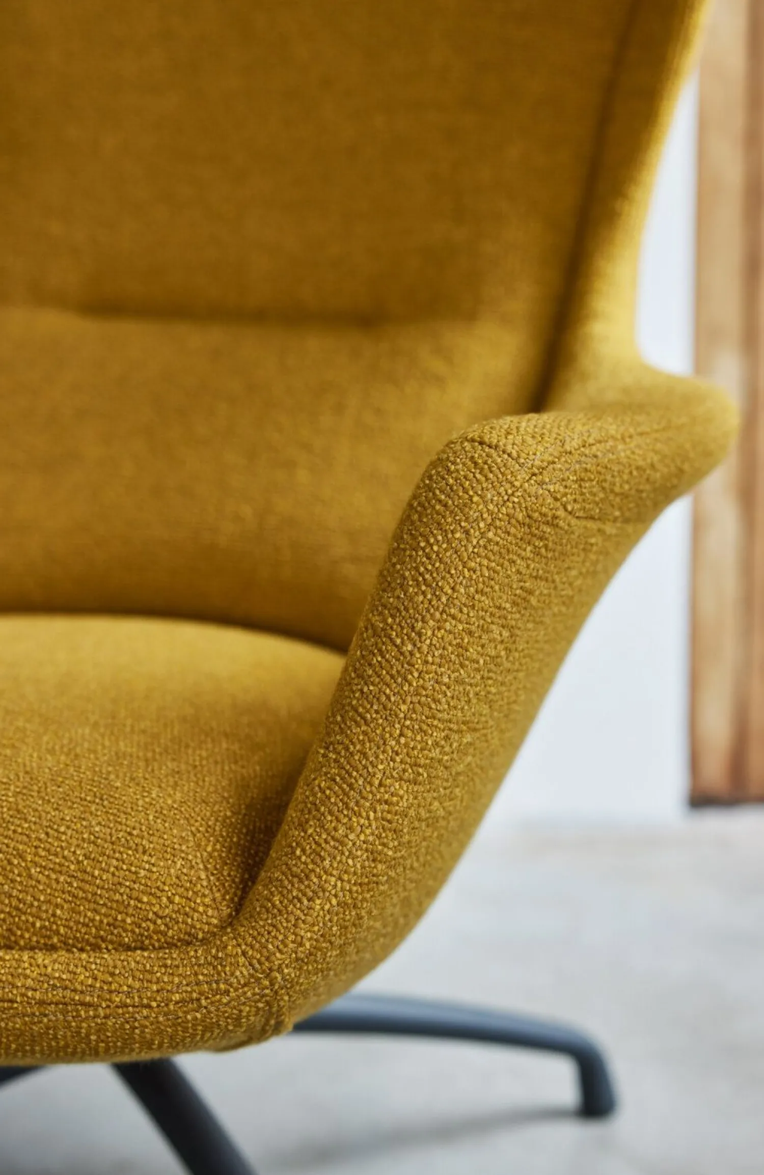 Design Fauteuils|Oorfauteuils-EYYE Puuro Fauteuil Donker groen