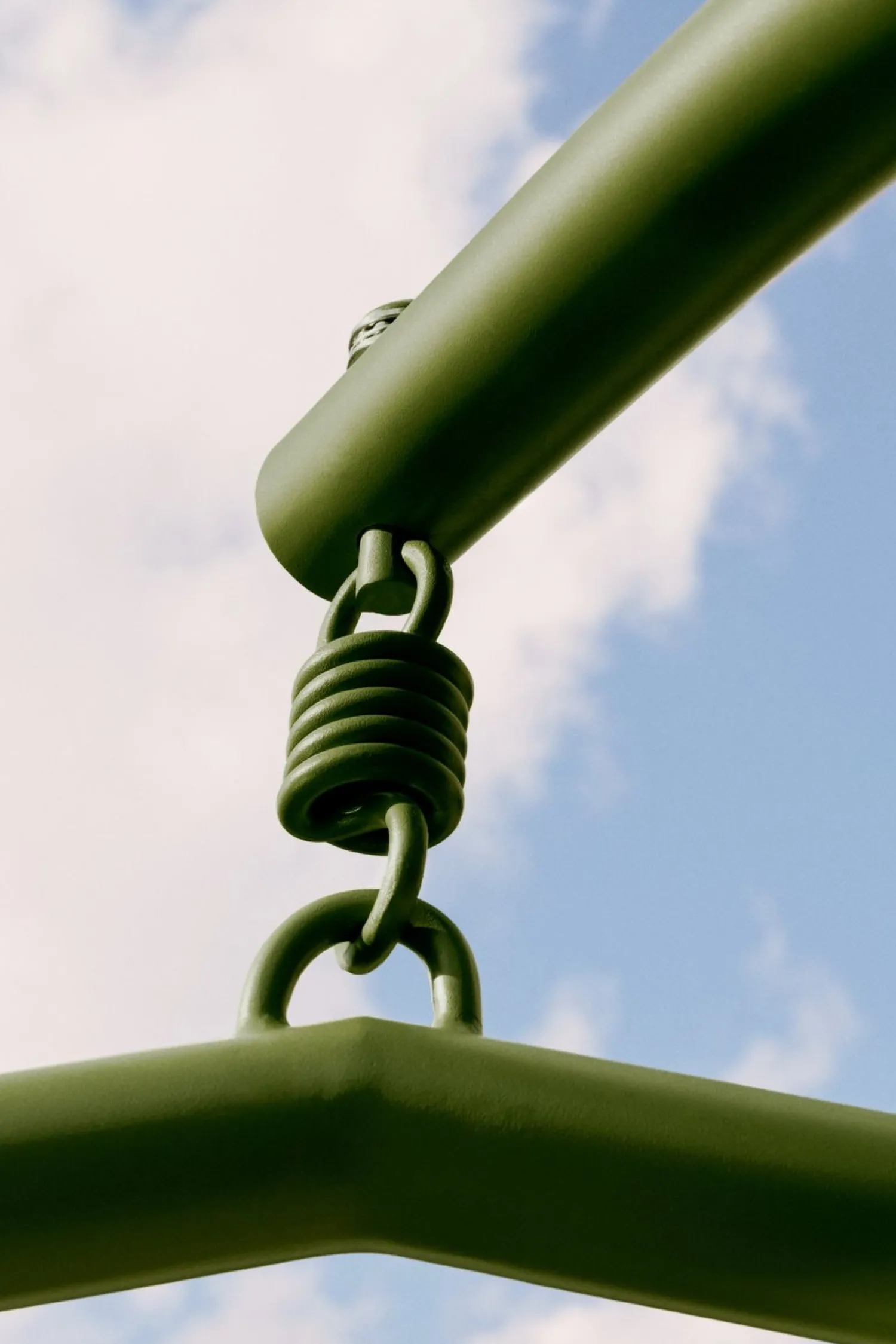 Tuinstoelen-Kave Home Saliga Outdoor Hangstoel Groen