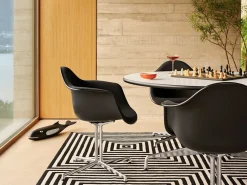 Houten Eettafels-Vitra Segmented Eettafel Bruin