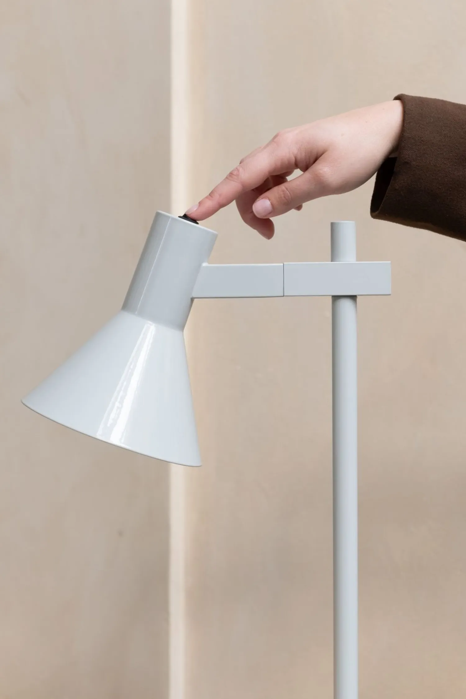 Moderne Vloerlampen|Vloerlampen-It's about RoMi Stavanger Vloerlamp Light Grey
