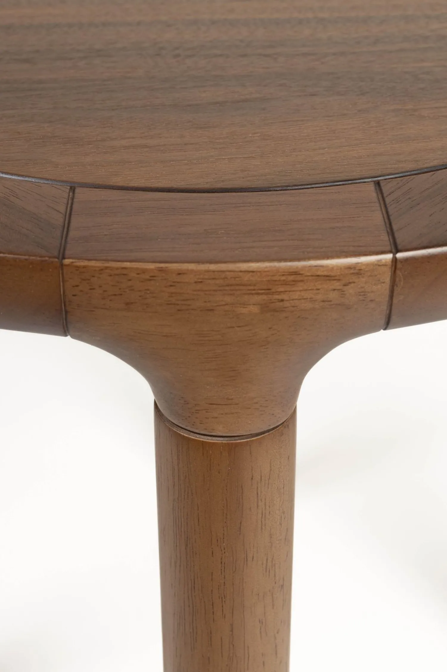 Ronde Salontafels-Zuiver Storm Salontafel Walnoot