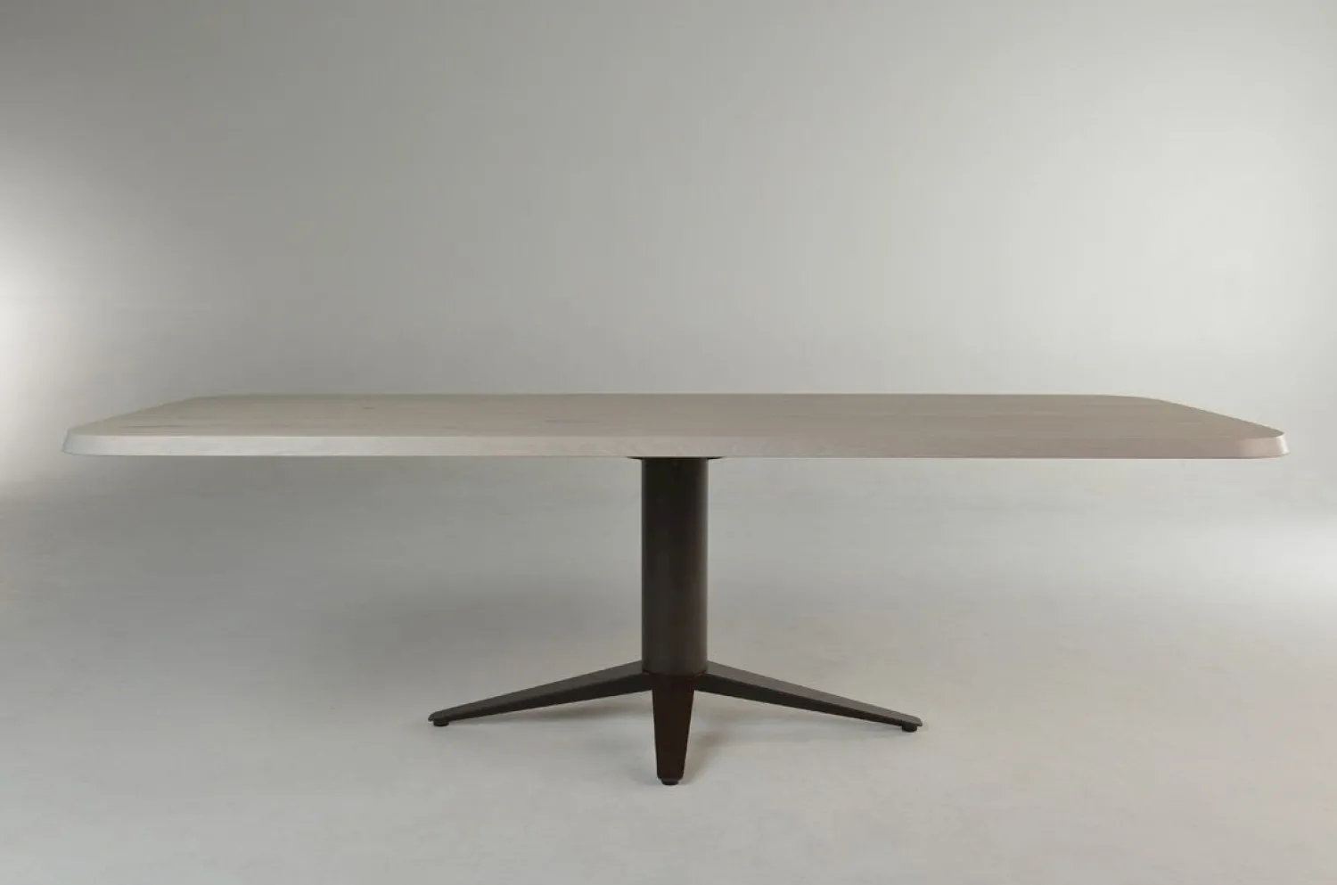 Houten Eettafels|Ovale Eettafels-Bert Plantagie Table Talk Eettafel White Wash