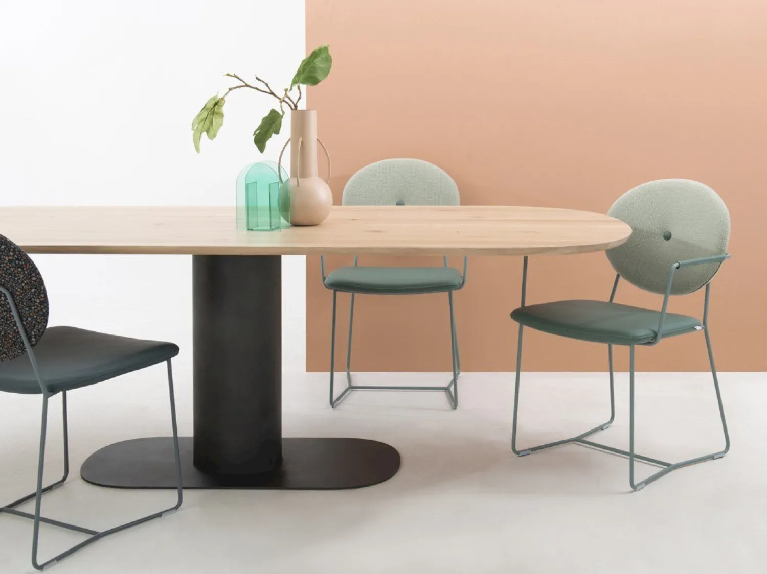 Houten Eettafels|Ovale Eettafels-Bert Plantagie Table Talk Eettafel White Wash