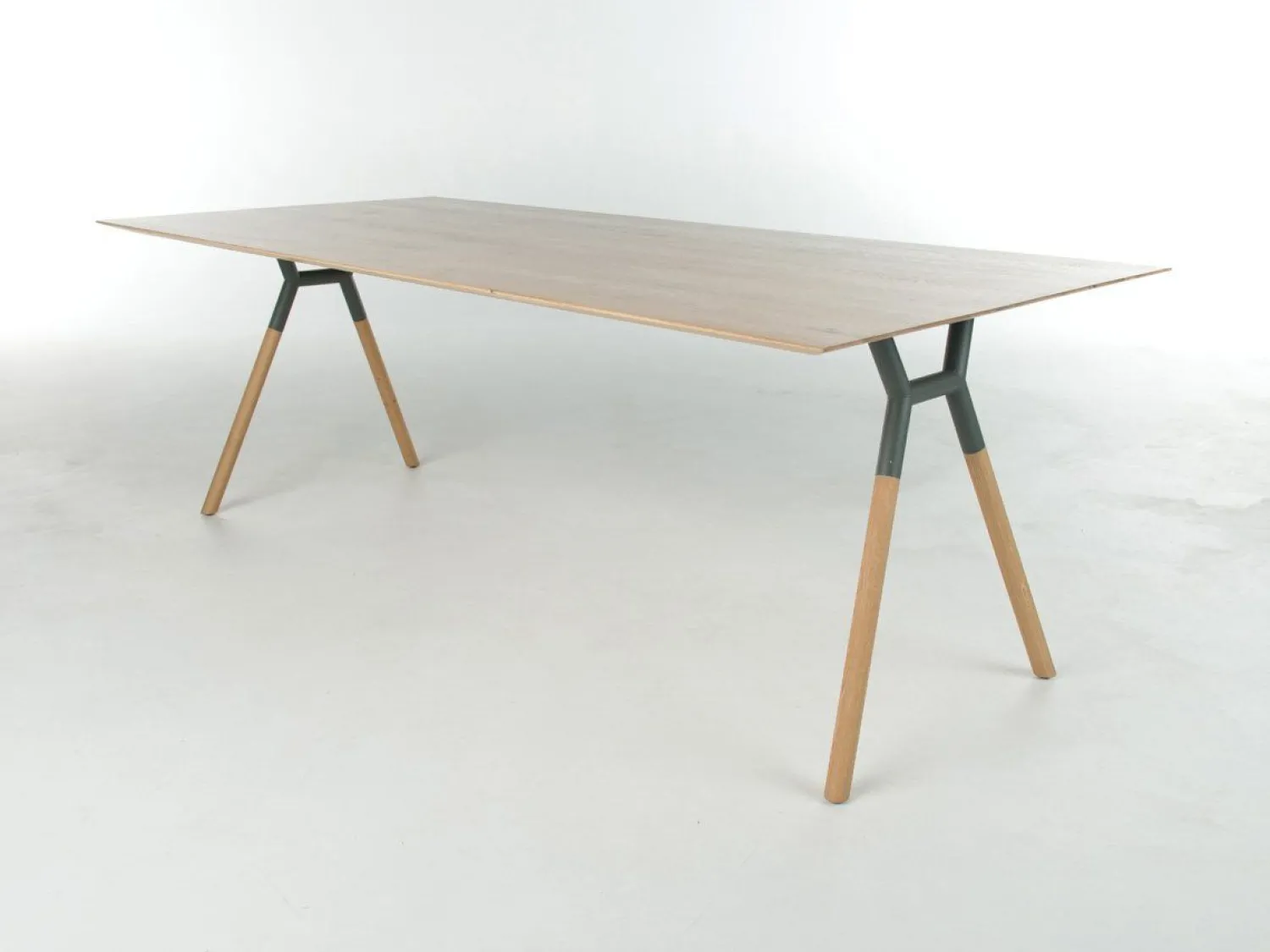 Houten Eettafels|Ovale Eettafels-Bert Plantagie Table Talk Eettafel White Wash