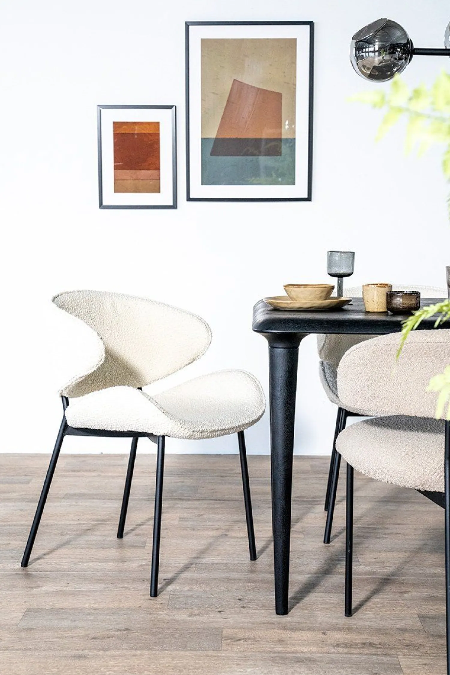 Eetkamerstoelen Met Armleuning-Eleonora Tess Eetkamerstoel Beige