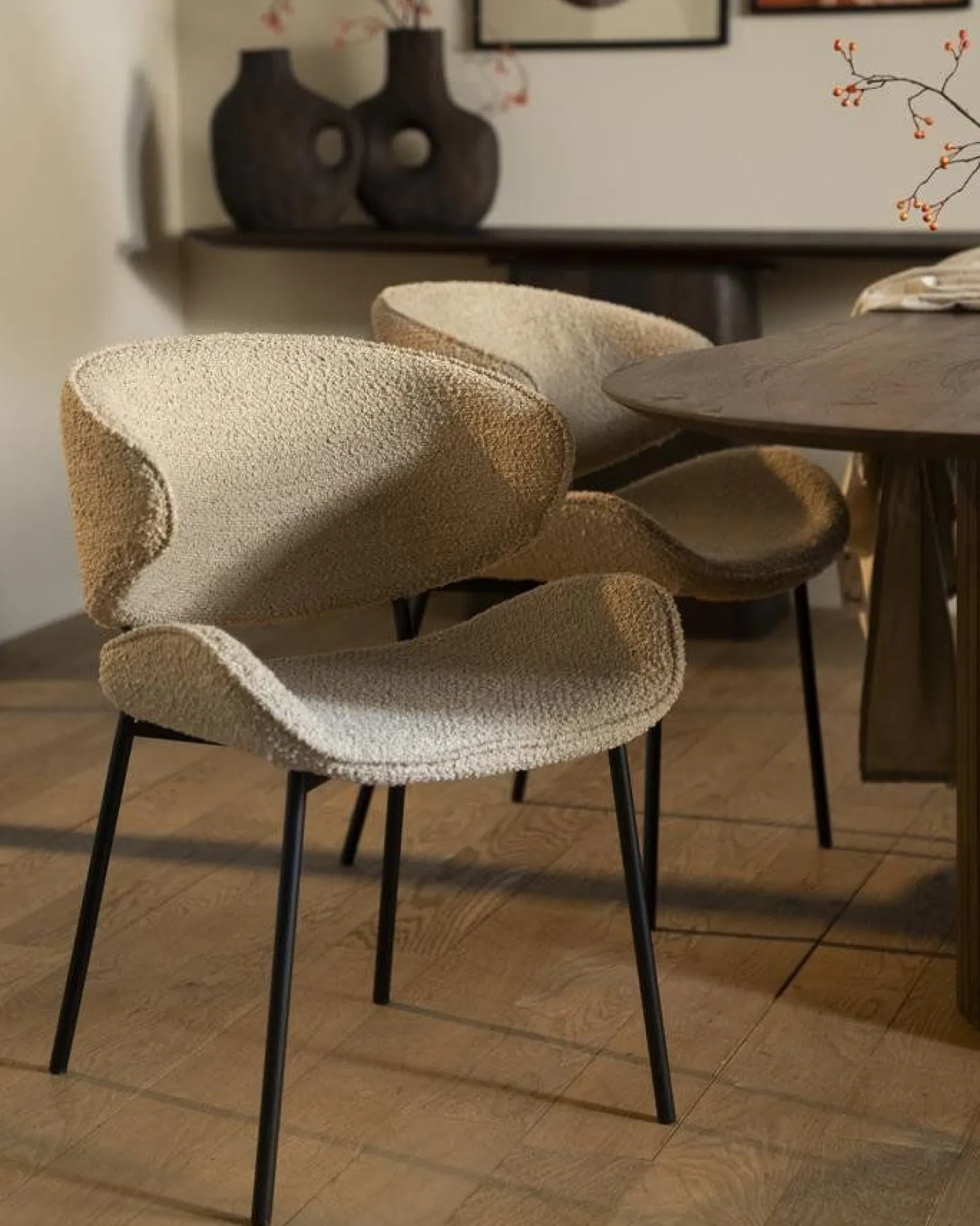 Eetkamerstoelen Met Armleuning-Eleonora Tess Eetkamerstoel Zand