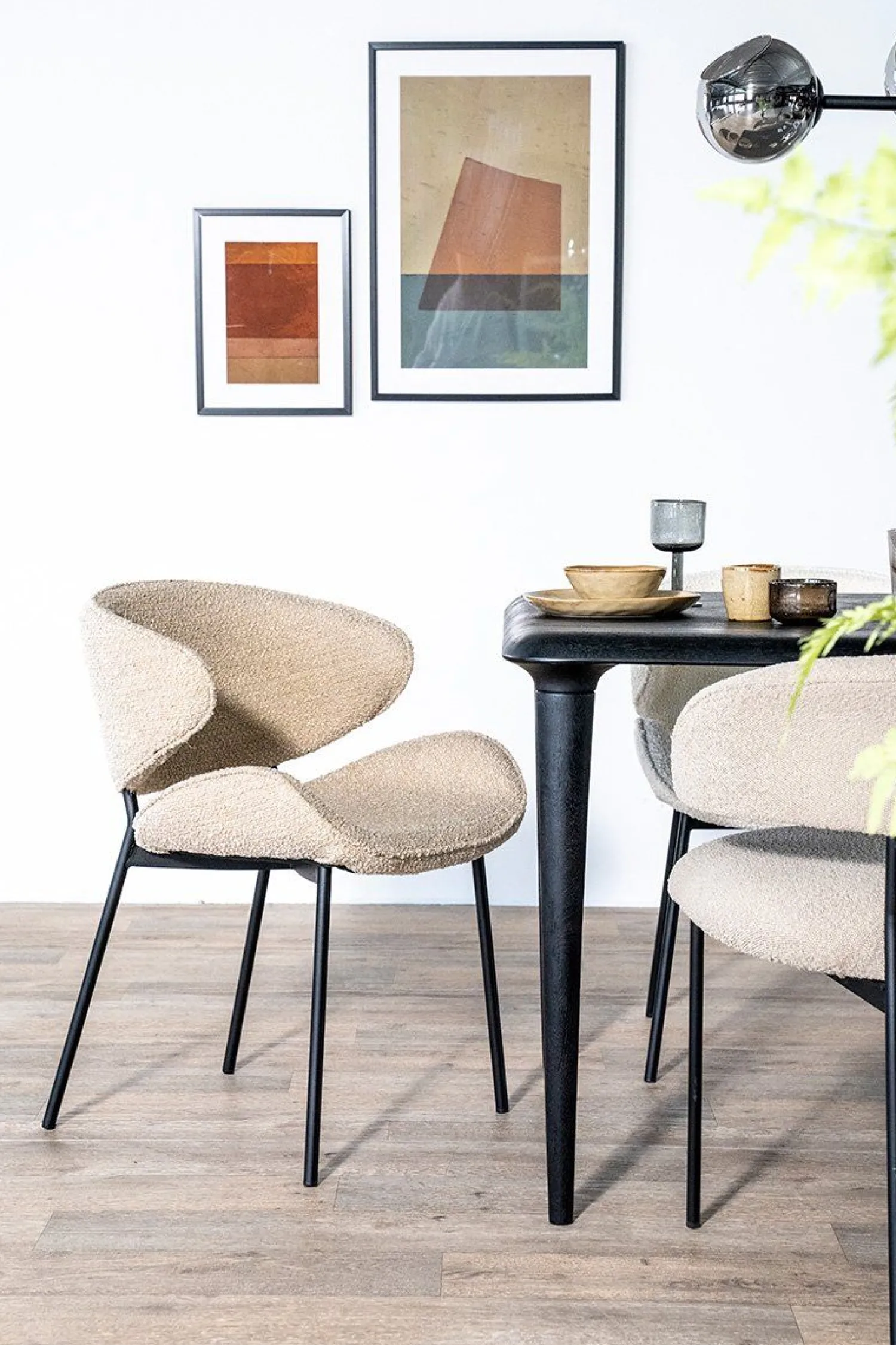 Eetkamerstoelen Met Armleuning-Eleonora Tess Eetkamerstoel Zand