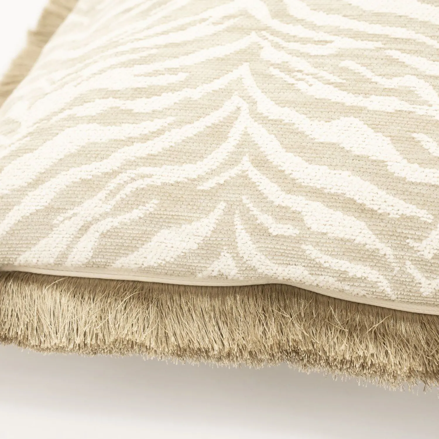 Poefjes & Krukjes|Sierkussens & Plaids-By Boo Tigra Kussen Beige