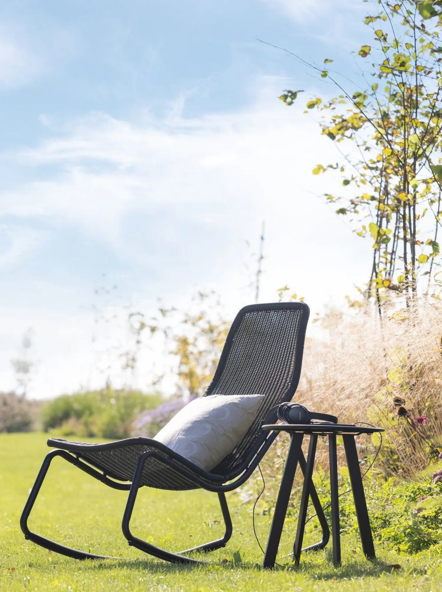 Tuinstoelen-WOOOD Tom Fauteuil Zwart