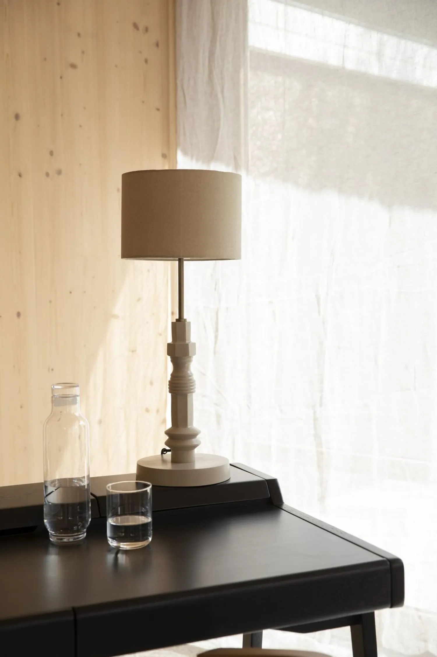 Tafellampen|Tafellampen-Zuiver Totem Tafellamp Beige