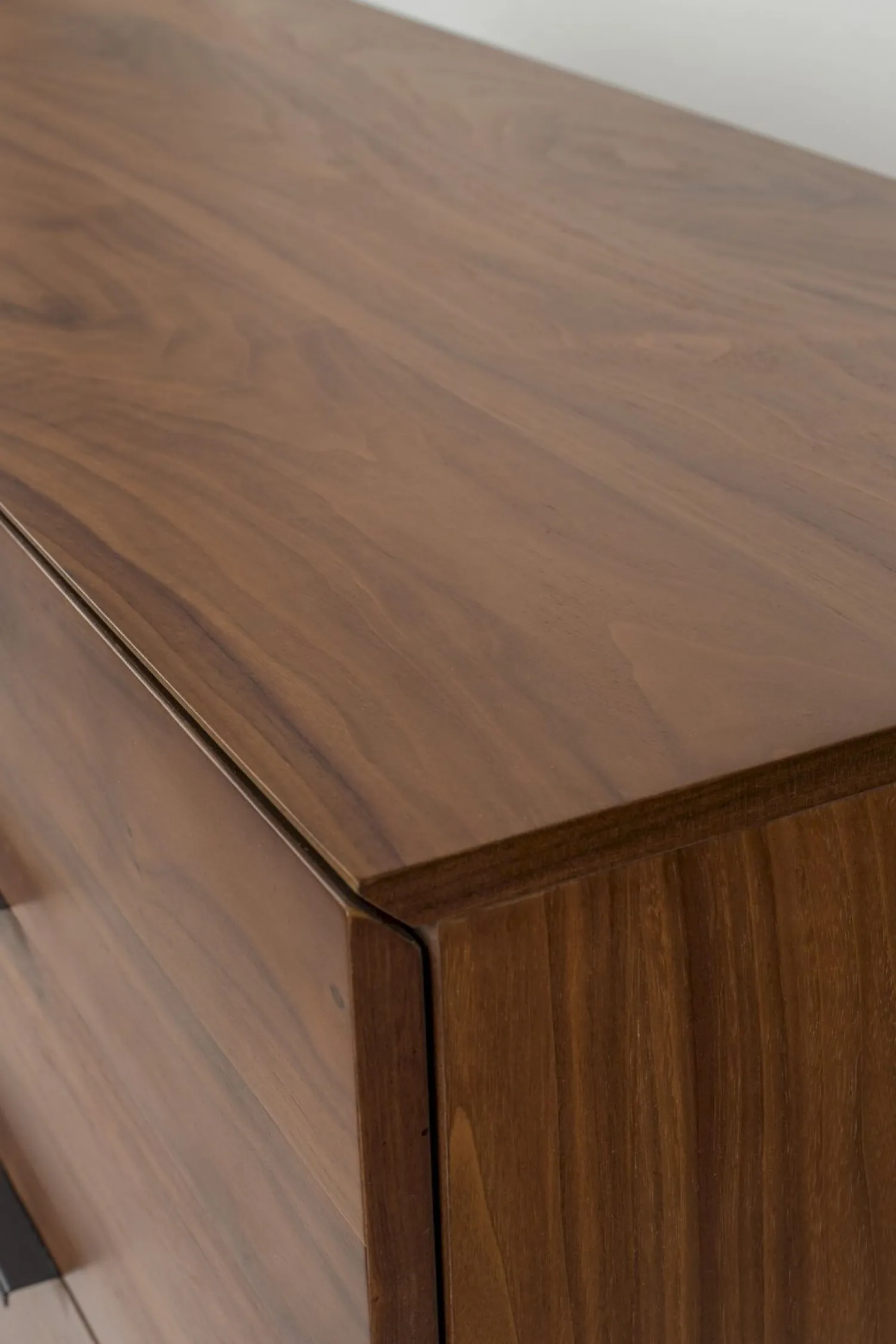 Dressoirs-Zuiver Travis Dressoir Walnut
