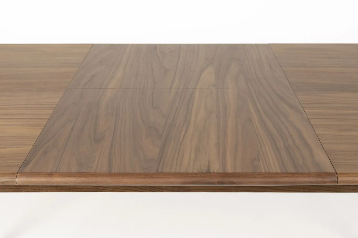 Houten Eettafels-Zuiver Twist Ovaal Eettafel Bruin