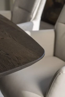Houten Eettafels-Montèl Ultimo Eettafel Deer Brown