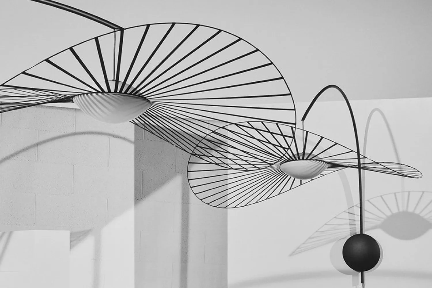 Design Wandlampen|Wandlampen-Petite Friture Vertigo Nova Wandlamp Zwart