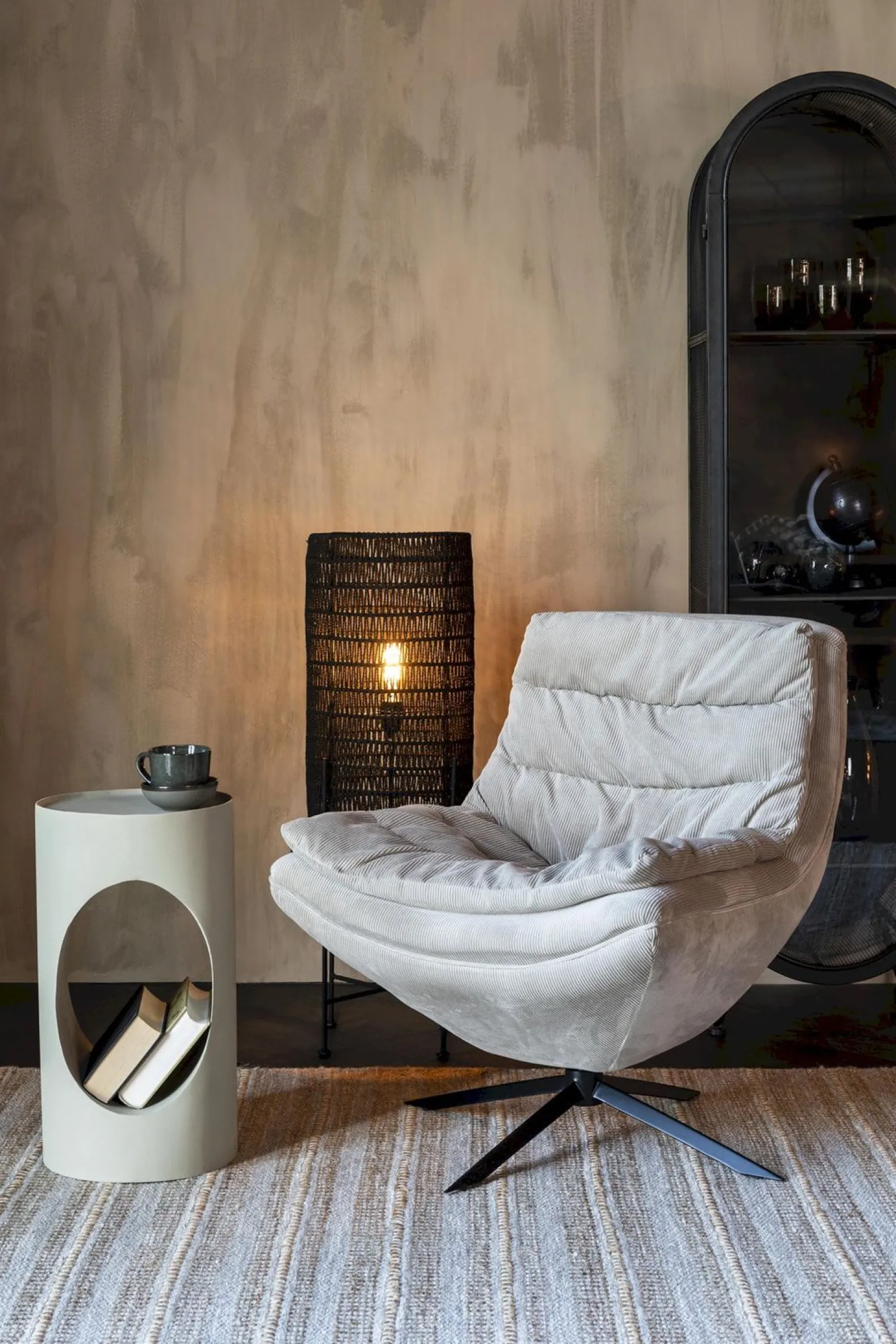 Draaifauteuils-Dutchbone Vince Fauteuil Beige