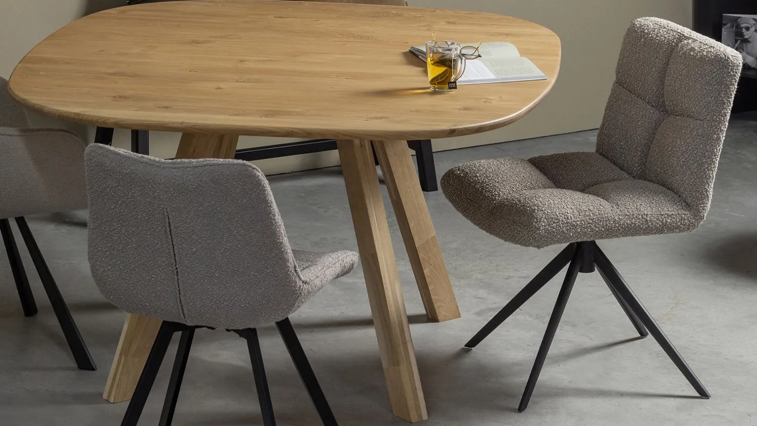 Draaibare Eetkamerstoelen|Eetkamerstoelen Zonder Armleuning-WOOOD Vinny Eetkamerstoel Sand