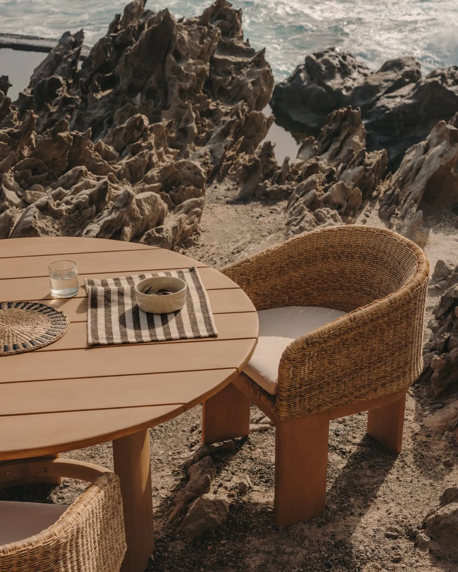 Tuinstoelen|Eetkamerstoelen Met Armleuning-Kave Home Xoriguer Tuinstoel Naturel, Beige